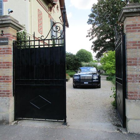 Villa Maziere Bourbon Conti Courlon-sur-Yonne Exteriör bild